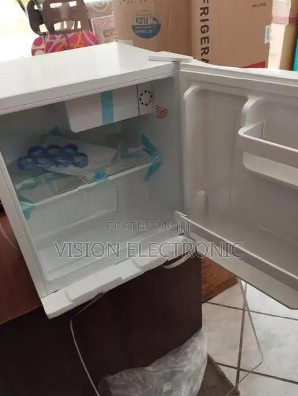 Konka Mini Fridge Refrigerator (White)