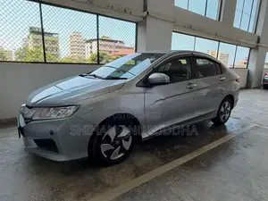 Honda Grace 2014