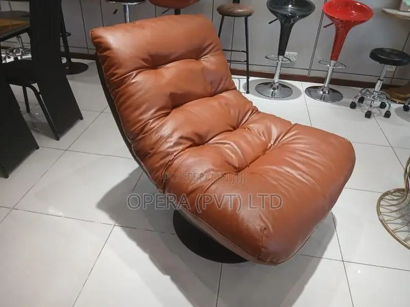Swivel Lounge Chair / Single sofa