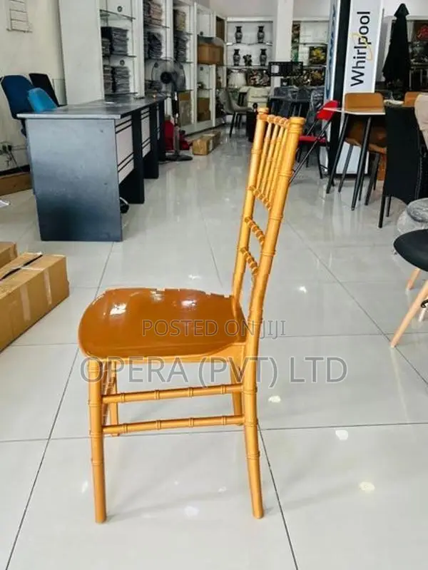 Outdoor Event chairs / Plastic Tiffany