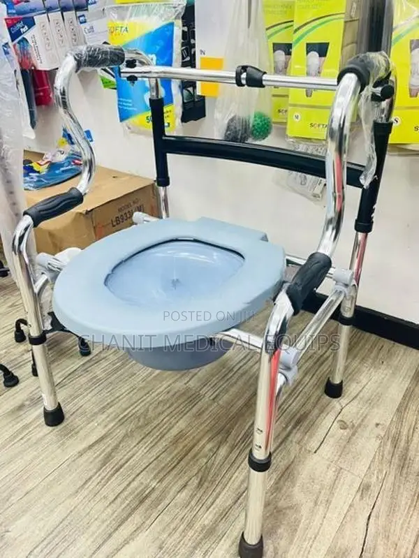 Commode with Walkers