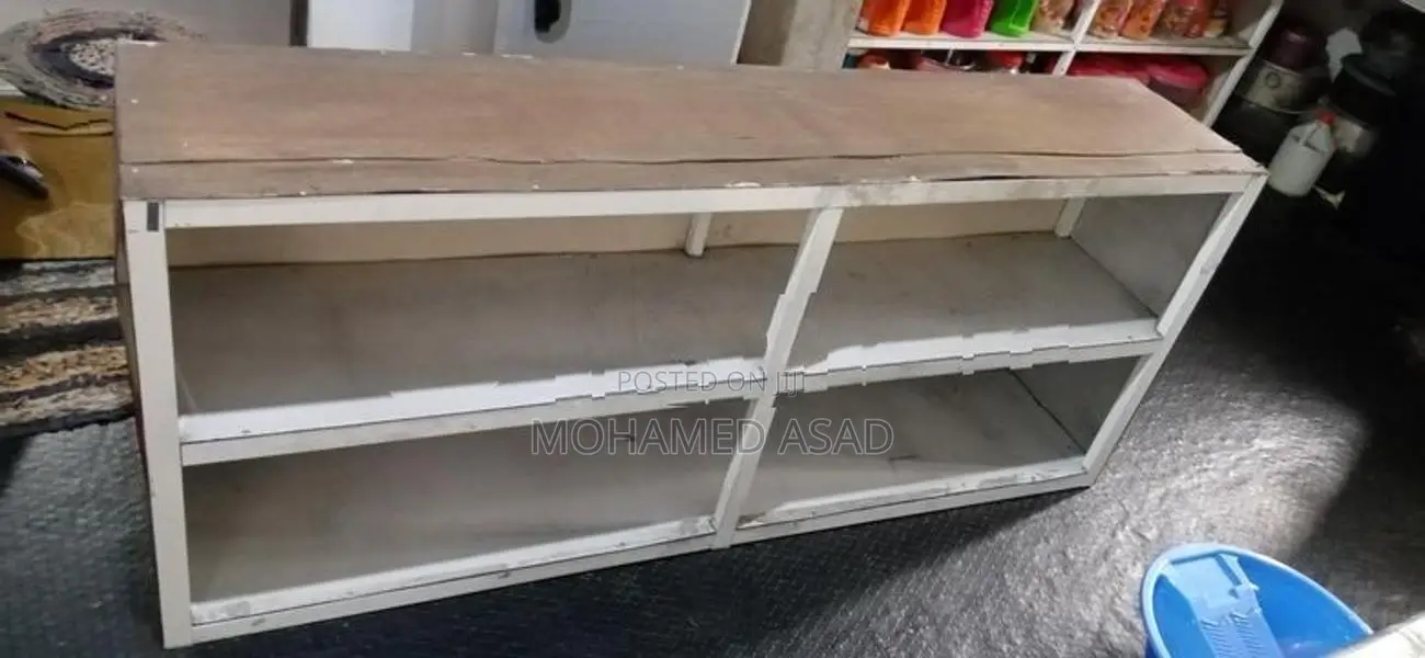 Shop Cabinet Showcase