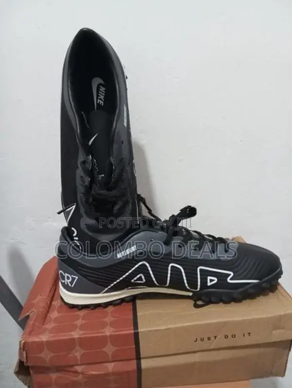 Futsal Shoe