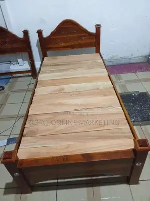 Teak 6 by 3 Arch Bed (B-11)