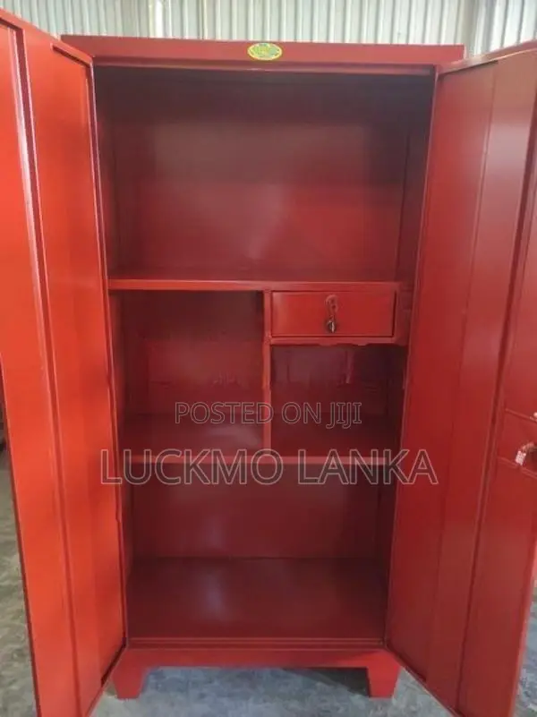 New 5x2.5 Size Steel Cupboard With Mirror (T3)