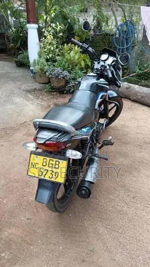 TVS Metro 2017