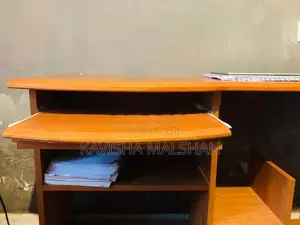 Computer table