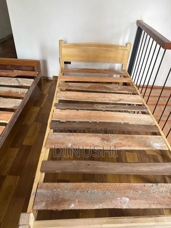 ATTONIYA SINGLE BED