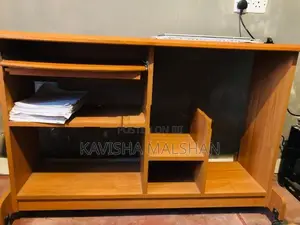 Computer table