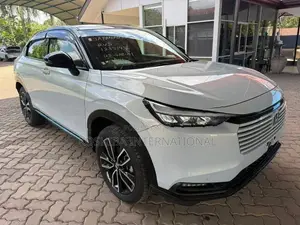 Honda Vezel Z Play 2025