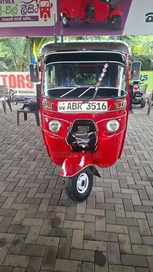 Bajaj RE 4Stroke 2018