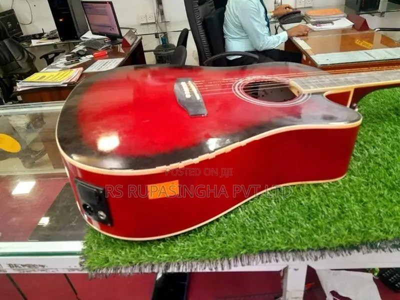 Maya Box Guitar