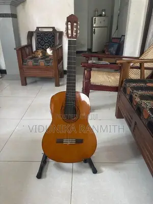 Yamaha Classical guitar 6 string