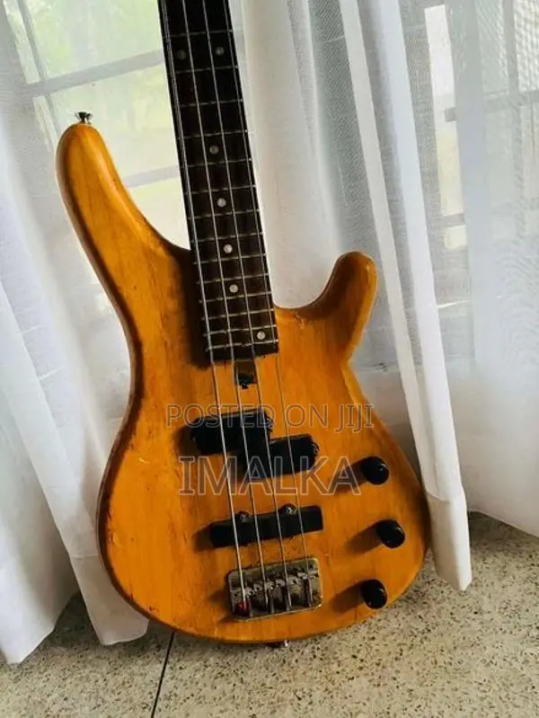 Yamaha Guitar