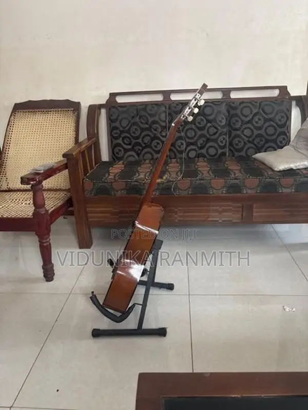 Yamaha Classical guitar 6 string