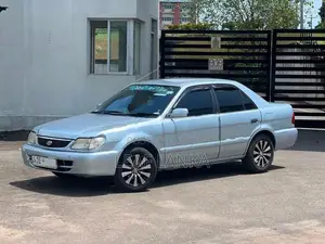 Toyota Soluna 2001