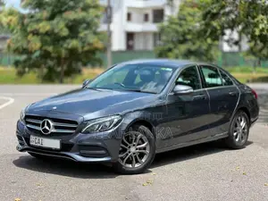 Mercedes Benz C180 2015