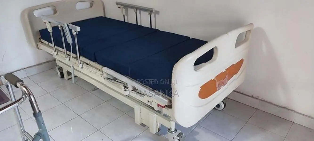 Adjustable ICU Bed