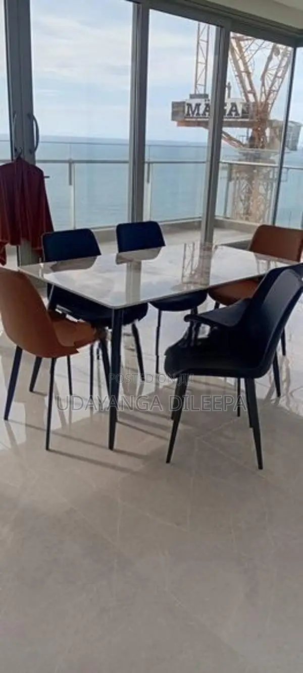 Luxury Granite Dining Table with Chairs