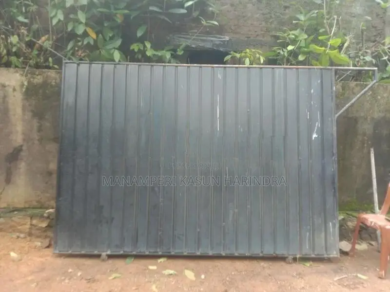 Sliding Gate