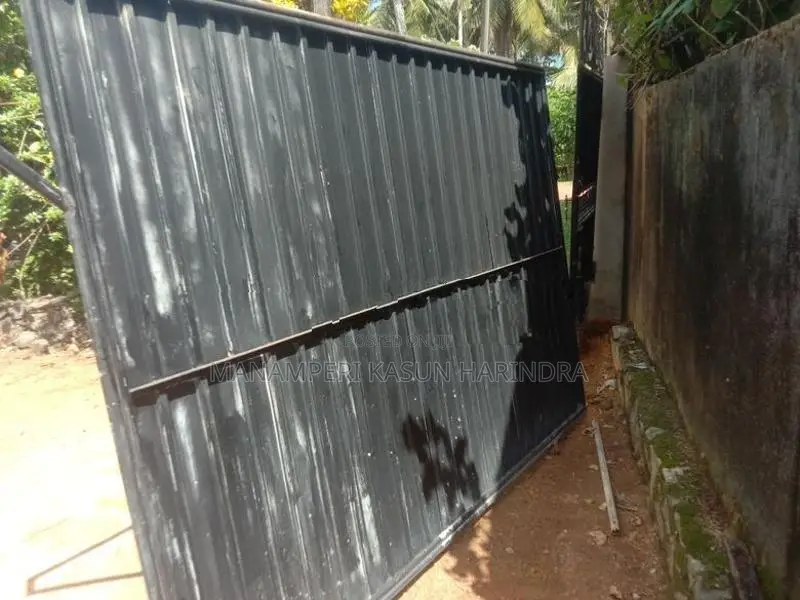 Sliding Gate