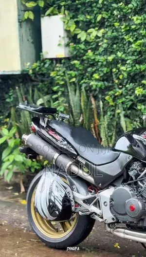Honda Hornet 2008