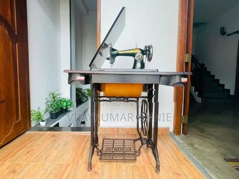 Singer Sewing Machine