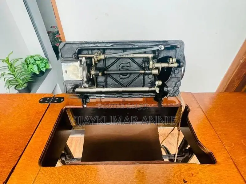Singer Sewing Machine