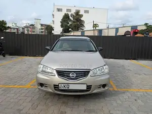 Nissan Sunny 2011