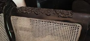 Ebony Sofa (කවිචිචිය)