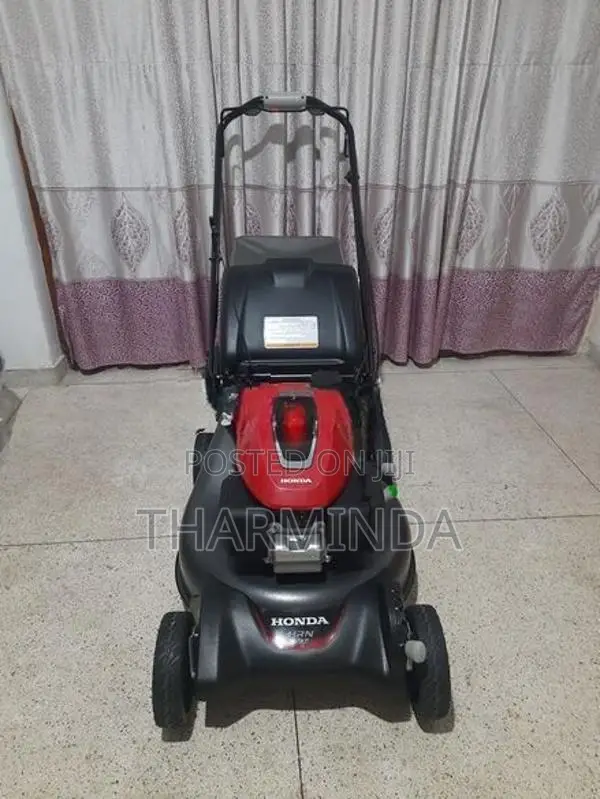 Honda self propelled lawn mower