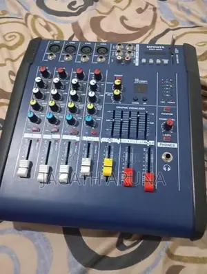 powered mixer