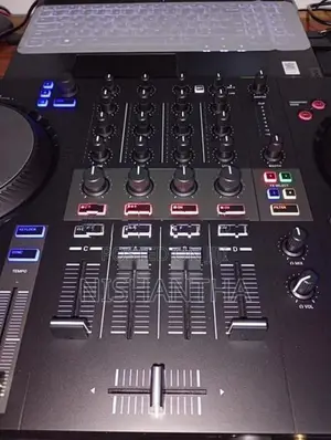 Traktor control S3 - 4 Channel Dj Controller Set