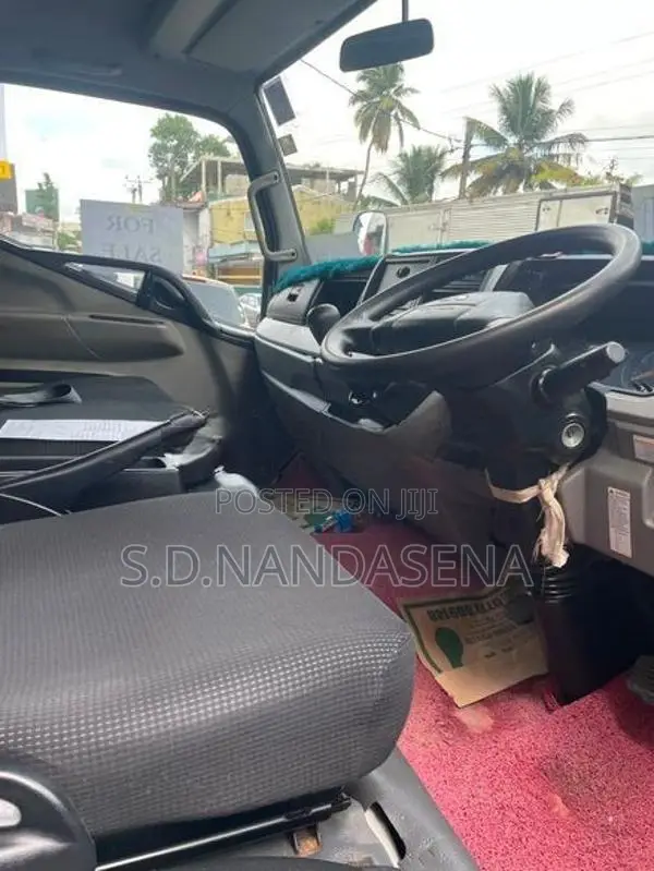 Mitsubishi Canter Crew Cab 2019