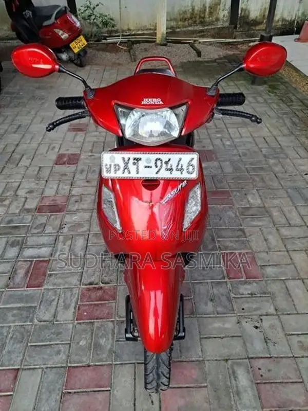Hero Pleasure Honda 2012