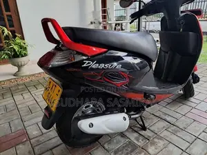 Hero Pleasure Honda 2012