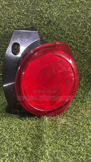 Daihatsu Cast Tail Light Rh