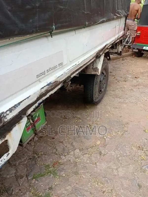 Isuzu Elf 1993