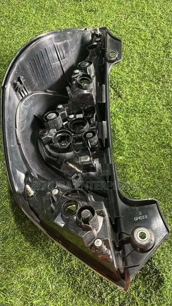 Toyota Aqua NHP10 Tail Light Rh