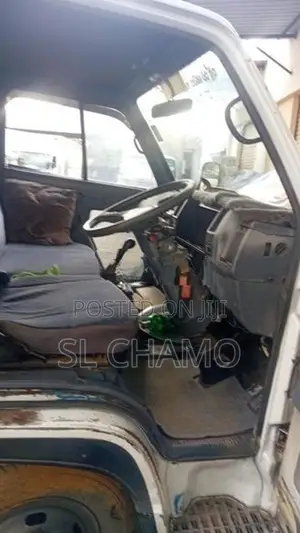 Isuzu Elf 1993