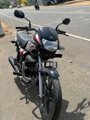 Hero HF Deluxe 2025