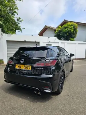 Lexus CT-200H 2012