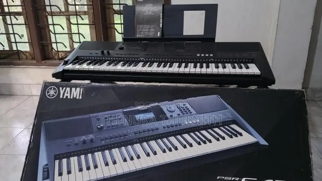 Yamaha PSR E453