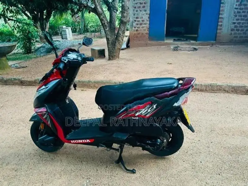 Honda Dio 2018