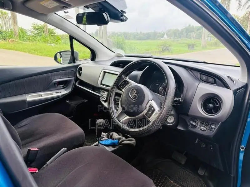 Toyota Vitz 2016
