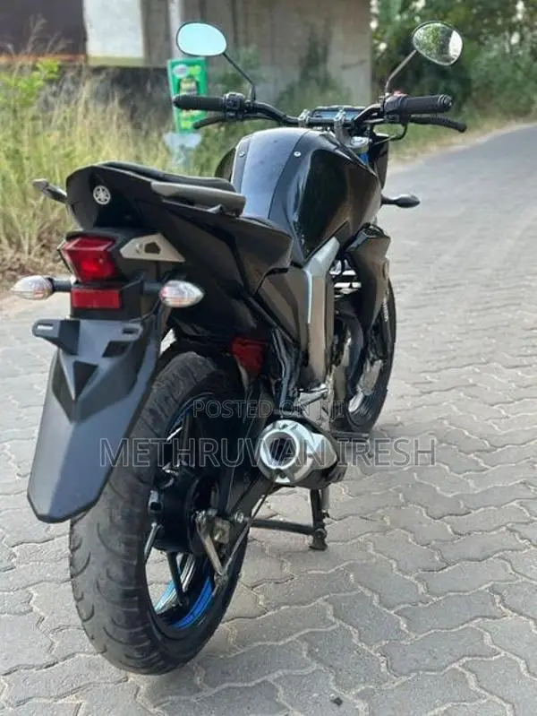 Yamaha FZs V2 2025