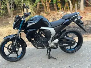 Yamaha FZs V2 2025