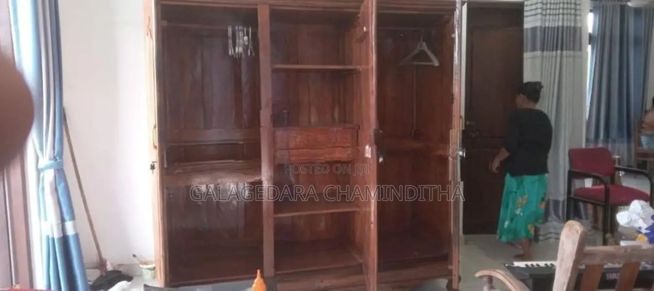 Tekka Three Door Almira