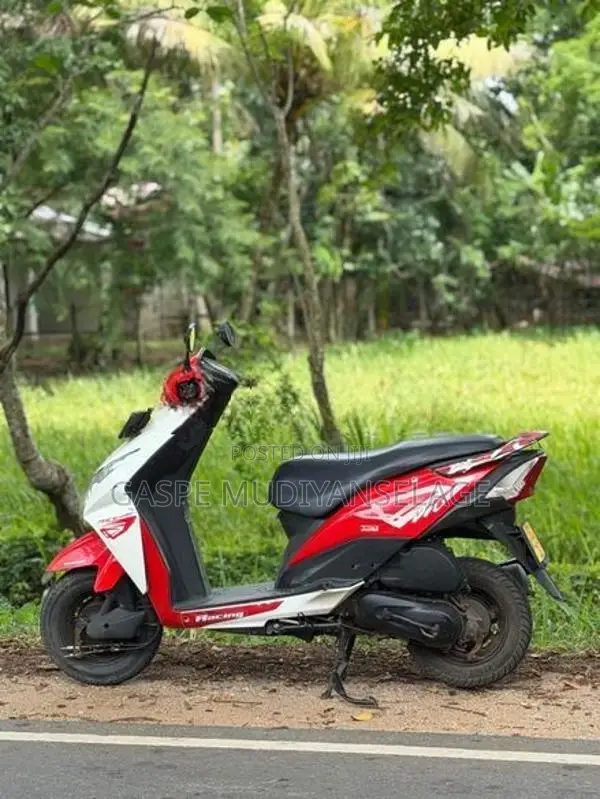 Honda Dio Scooty 2015