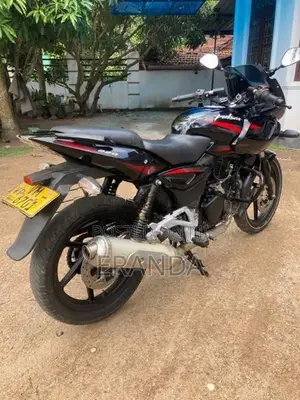 Bajaj Pulsar 220F 2010